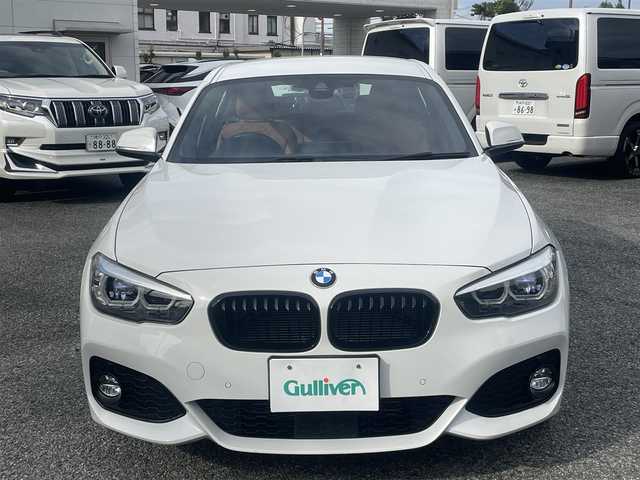 ＢＭＷ １１８ｄ Mスポーツ エディションシャドー 兵庫県 2017(平29)年 6万km アルピンホワイトⅢ ・ブラウンレザーシート/・純正HDDナビ/・CD/DVD/BT/・バックカメラ/・ステアリングリモコン/・純正18インチAW/・コンフォートアクセス/・アイドリングストップ/・コーナーセンサー/・オートLEDヘッドランプ/・LEDフォグランプ/・アダプティブクルーズコントロール/・インテリジェントセーフティ（衝突軽減ブレーキ）/・車線逸脱警報/・ドライブレコーダー