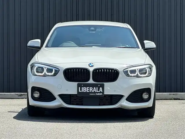 ＢＭＷ １１８ｄ Mスポーツ エディションシャドー 福島県 2017(平29)年 6万km アルピンホワイトⅢ 純正ナビ(CD/DVD/BT/USB)/バックカメラ/ミラー一体型ETC/ブラウンレザーシート/シートヒーター/アダプティブクルーズコントロール/ステアリングスイッチ/純正18AW/ドライブレコーダー/コンフォートアクセス/コーナーセンサー/インテリジェントセーフティ/レーンアシスト/LEDヘッドライト/純正フロアマット/取扱説明書/保証書/スペアキー