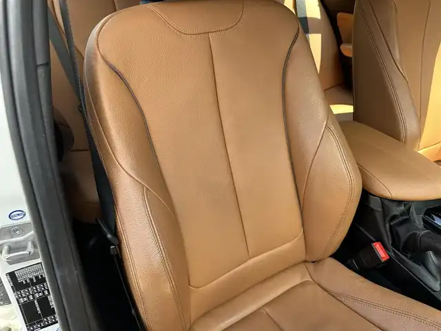 ＢＭＷ １１８ｄ Mスポーツ エディションシャドー 福島県 2017(平29)年 6万km アルピンホワイトⅢ 純正ナビ(CD/DVD/BT/USB)/バックカメラ/ミラー一体型ETC/ブラウンレザーシート/シートヒーター/アダプティブクルーズコントロール/ステアリングスイッチ/純正18AW/ドライブレコーダー/コンフォートアクセス/コーナーセンサー/インテリジェントセーフティ/レーンアシスト/LEDヘッドライト/純正フロアマット/取扱説明書/保証書/スペアキー