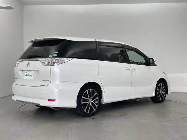 トヨタ エスティマ アエラス 埼玉県 2013(平25)年 7万km ホワイトパールクリスタルシャイン 純正８インチナビ　フリップダウンモニター　バックカメラ　両側パワースライドドア　ビルトインＥＴＣ　クルーズコントロール　ステアリングスイッチ　純正アルミ　ＬＥＤライト　スマートキー　地デジフルセグＴＶ