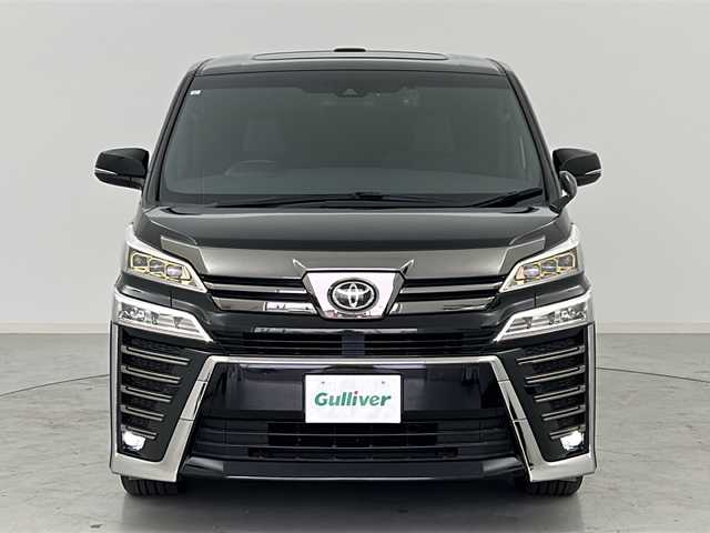 トヨタ ヴェルファイア ゴールデンアイズⅡ 宮城県 2021(令3)年 4.7万km ブラック ツインムーンルーフ/Toyota Safety Sense/・プリクラッシュセーフティ/・レーントレーシングアシスト/・レーダークルーズコントロール/・オートマチックハイビーム/純正10型DAナビ/・BT.USB.Miracast/フルセグTV/バックカメラ/ハーフレザーシート/両側パワースライドドア/電動リアゲート/三眼LEDヘッドライト　　/LEDフォグランプ/シーケンシャルランプ/社外ドライブレコーダー（FR）/ステアリングスイッチ/横滑り防止装置/オットマン/プッシュスタート/スマートキー/純正18inAW/社外フロアマット/ロールサンシェード