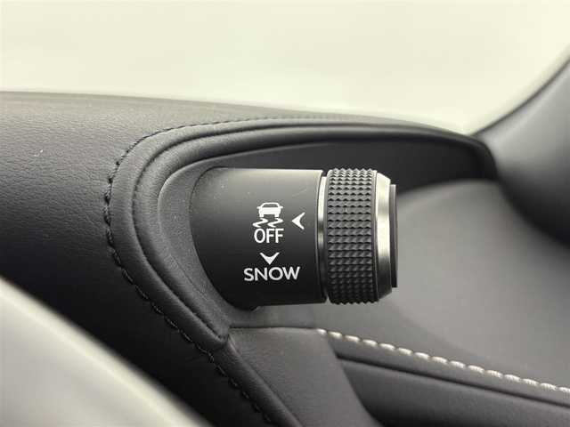 レクサス ＬＳ 500 Iパッケージ 埼玉県 2018(平30)年 5.1万km ソニッククォーツ 12．3インチメモリナビ/（AM/FM/CD/DVD/BT/フルTV）/全方位カメラ/サンルーフ/レクサスセーフティセンス/・プリクラッシュセーフティ/・レーントレーシングアシスト/・レーダークルーズコントロール/・ロードサインアシスト/・パーキングサポートブレーキ/レザーシート/・シートヒーター/・エアシート/メモリ付きパワーシート/純正ドラレコ/純正アルミホイール/純正フロアマット/保証書/取扱説明書/スペア1本