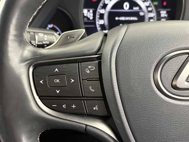 レクサス ＬＳ 500 Iパッケージ 埼玉県 2018(平30)年 5.1万km ソニッククォーツ 12．3インチメモリナビ/（AM/FM/CD/DVD/BT/フルTV）/全方位カメラ/サンルーフ/レクサスセーフティセンス/・プリクラッシュセーフティ/・レーントレーシングアシスト/・レーダークルーズコントロール/・ロードサインアシスト/・パーキングサポートブレーキ/レザーシート/・シートヒーター/・エアシート/メモリ付きパワーシート/純正ドラレコ/純正アルミホイール/純正フロアマット/保証書/取扱説明書/スペア1本