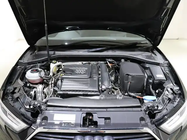 アウディ Ａ３ SB Sラインテクノリミテッド 静岡県 2018(平30)年 3.2万km ミトスブラックメタリック 375台限定車/アシスタンスパッケージ/・LKA/・ハイビームアシスト/純正ナビ/Apple CarPlay/マトリクスLED/純正ドラレコ前後/ACC/パドルシフト/バーチャルコックピット/ルーフレール