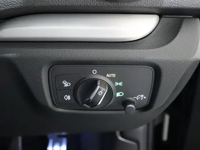 アウディ Ａ３ SB Sラインテクノリミテッド 静岡県 2018(平30)年 3.2万km ミトスブラックメタリック 375台限定車/アシスタンスパッケージ/・LKA/・ハイビームアシスト/純正ナビ/Apple CarPlay/マトリクスLED/純正ドラレコ前後/ACC/パドルシフト/バーチャルコックピット/ルーフレール