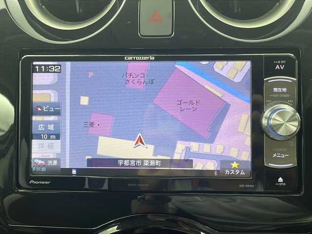 日産 ノート e－パワー X 栃木県 2016(平28)年 6.7万km ブリリアントホワイトパール 社外メモリーナビ/・AM/FM/CD/DVD/フルセグ/BT/iPod/USB/エマージェンシーブレーキ/車線逸脱警報/ETC/電動格納ミラー/純正マット/社外14インチアルミホイール