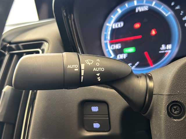 トヨタ クラウン ハイブリッド RS リミテッド 岐阜県 2020(令2)年 3.4万km ホワイトパールクリスタルシャイン 純正ナビゲーション/バックモニター/Bluetooth/フルセグ視聴/トヨタセーフティセンス/レーダークルーズコントロール/ブラインドスポットモニター/クリアランスソナー/ＬＥＤヘッドライト/オートライト/オートハイビーム/前席パワーシート/前席シートヒーター/ハーフレザーシート/ドライブレコーダー/プッシュスタート/スマートキー/スペアキーあり/ＵＳＢポート