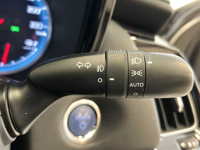 トヨタ クラウン ハイブリッド RS リミテッド 岐阜県 2020(令2)年 3.4万km ホワイトパールクリスタルシャイン 純正ナビゲーション/バックモニター/Bluetooth/フルセグ視聴/トヨタセーフティセンス/レーダークルーズコントロール/ブラインドスポットモニター/クリアランスソナー/ＬＥＤヘッドライト/オートライト/オートハイビーム/前席パワーシート/前席シートヒーター/ハーフレザーシート/ドライブレコーダー/プッシュスタート/スマートキー/スペアキーあり/ＵＳＢポート