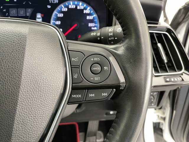 トヨタ クラウン ハイブリッド RS リミテッド 長野県 2020(令2)年 3.4万km ホワイトパールクリスタルシャイン 純正メモリナビ/バックカメラ/フルセグTV/Bluetooth/USB入力端子/トヨタセーフティセンス/クルーズコントロール（追従走行有り）/ブラインドスポットモニター/クリアランスソナー/ドライブレコーダー（前方のみ）/ＬＥＤヘッドライト/オートライト/オートハイビーム/前席パワーシート/前席シートヒーター/ハーフレザーシート/プッシュスタート/純正18インチアルミ夏タイヤ/純正フロアマット/スマートキー/スペアキー１本