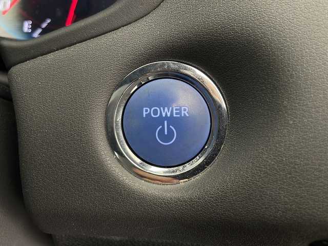 トヨタ クラウン ハイブリッド RS リミテッド 長野県 2020(令2)年 3.4万km ホワイトパールクリスタルシャイン 純正メモリナビ/バックカメラ/フルセグTV/Bluetooth/USB入力端子/トヨタセーフティセンス/クルーズコントロール（追従走行有り）/ブラインドスポットモニター/クリアランスソナー/ドライブレコーダー（前方のみ）/ＬＥＤヘッドライト/オートライト/オートハイビーム/前席パワーシート/前席シートヒーター/ハーフレザーシート/プッシュスタート/純正18インチアルミ夏タイヤ/純正フロアマット/スマートキー/スペアキー１本