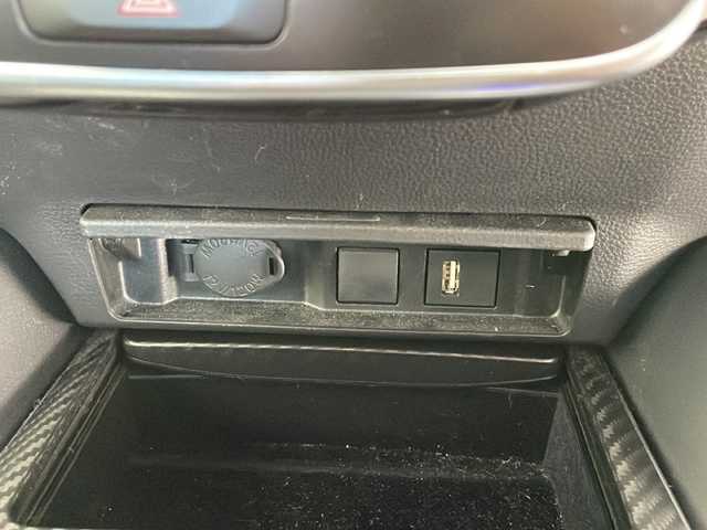 トヨタ クラウン ハイブリッド RS リミテッド 長野県 2020(令2)年 3.4万km ホワイトパールクリスタルシャイン 純正メモリナビ/バックカメラ/フルセグTV/Bluetooth/USB入力端子/トヨタセーフティセンス/クルーズコントロール（追従走行有り）/ブラインドスポットモニター/クリアランスソナー/ドライブレコーダー（前方のみ）/ＬＥＤヘッドライト/オートライト/オートハイビーム/前席パワーシート/前席シートヒーター/ハーフレザーシート/プッシュスタート/純正18インチアルミ夏タイヤ/純正フロアマット/スマートキー/スペアキー１本