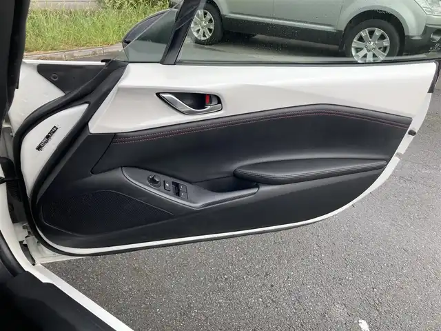 マツダ ロードスター S 静岡県 2018(平30)年 2.7万km スノーフレイクホワイトパールマイカ i-ACTIVSENSE/純正オーディオ/　AM FM CD USB AUX/LEDオートヘッドランプ/革巻きステアリング/ステアリングスイッチ/リアクリアランスソナー/ブラインドスポットモニター/純正16インチアルミホイール/スマートキー2本/ワンオーナー/6速MT