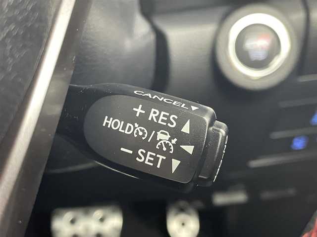 トヨタ ハイラックス Z GRスポーツ 茨城県 2023(令5)年 2.4万km アティチュードブラックマイカ 純正ディスプレイオーディオナビ/Bluetooth/radio/USB/Miracast/パノラミックビューモニター/前後ドラレコ/ETC/レーダークルーズコントロール/レーンディパーチャーアラート/プリクラッシュセーフティー/ロードサインアシスト/寒冷地仕様/・ウインドシールドデアイサー/・ヒーター付ドアミラー/・フロントヒーター/D席パワーシート/ディーゼルターボ４WD/アイドリングストップ/LEDヘッドライト/オートライト