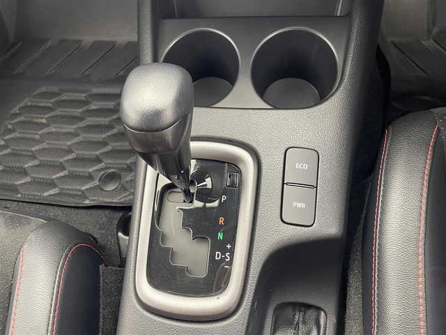 トヨタ ハイラックス Z GRスポーツ 茨城県 2023(令5)年 2.4万km アティチュードブラックマイカ 純正ディスプレイオーディオナビ/Bluetooth/radio/USB/Miracast/パノラミックビューモニター/前後ドラレコ/ETC/レーダークルーズコントロール/レーンディパーチャーアラート/プリクラッシュセーフティー/ロードサインアシスト/寒冷地仕様/・ウインドシールドデアイサー/・ヒーター付ドアミラー/・フロントヒーター/D席パワーシート/ディーゼルターボ４WD/アイドリングストップ/LEDヘッドライト/オートライト