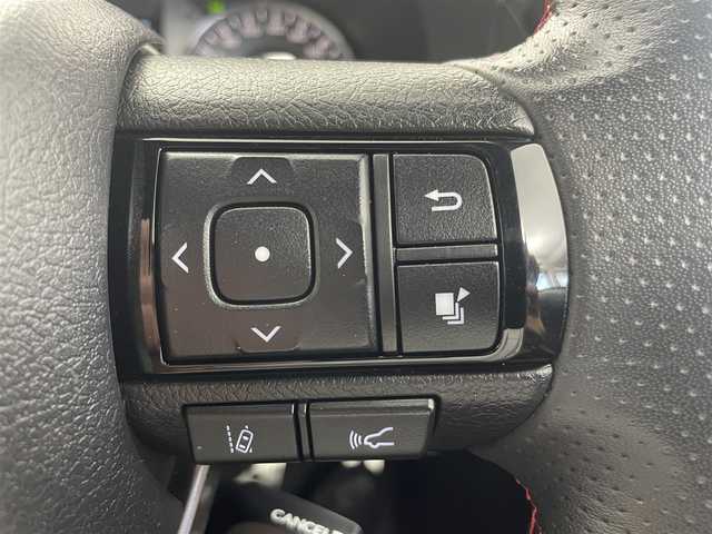 トヨタ ハイラックス Z GRスポーツ 茨城県 2023(令5)年 2.4万km アティチュードブラックマイカ 純正ディスプレイオーディオナビ/Bluetooth/radio/USB/Miracast/パノラミックビューモニター/前後ドラレコ/ETC/レーダークルーズコントロール/レーンディパーチャーアラート/プリクラッシュセーフティー/ロードサインアシスト/寒冷地仕様/・ウインドシールドデアイサー/・ヒーター付ドアミラー/・フロントヒーター/D席パワーシート/ディーゼルターボ４WD/アイドリングストップ/LEDヘッドライト/オートライト