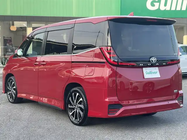 トヨタ ノア ハイブリッド S－Z 千葉県 2023(令5)年 5.8万km レッドマイカメタリック DPオーディオplus/・純正10.5インチモニターナビ/・CD/DVD/Bluetooth/フルセグ/両後パワースライドドア/バックカメラ/デジタルインナーミラー/アドバンスドドライブ（渋滞時支援機能）/トヨタセーフティーセンス/・プリクラッシュセーフティー/・レーントレーシングアシスト/・レーンチェンジアシスト/・フロントクロストラフィックアラート/・リアクロストラフィックアラート/・パーキングサポートブレーキ/・プロアクティブドライビングアシスト/・ブラインドスポットモニター/・ロードサインアシスト/・オートマチックハイビーム/アダプティブクルーズコントロール/前後コーナーセンサー/スマートキー/前席シートヒーター/AC100V1500W電源/ブレーキオートホールド/純正LEDヘッドライト/フォグランプ/純正17インチアルミホイール/前後ドライブレコーダー【TZ-DR210】/純正ビルトインETC2.0/サイド＆カーテンエアバッグ/新車時保証書＆取扱説明書