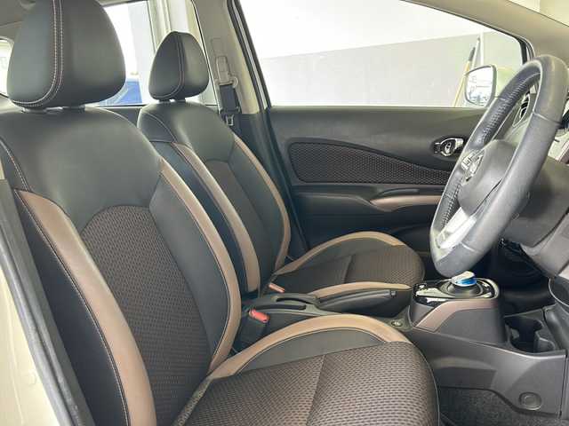 日産 ノート e－パワー メダリスト 栃木県 2016(平28)年 10.8万km ブリリアントホワイトパール ワンオーナー/純正SDナビ/・Bluetooth CD DVD/・TV フルセグ/・バックカメラ/純正エアロ/・e-スタイリングパッケージ　フロント　サイド　リアアンダー/純正ルーフスポイラー/デジタルインナーミラー/ハーフレザーシート/ドライブレコーダー/ETC/LEDヘッドライト/オートライト/衝突被害軽減システム/レーンキープアシスト/コーナーセンサー/取扱説明書/記録簿/保証書