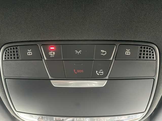 メルセデス・ベンツ ＧＬＣ２２０ d 4マチック AMGライン 長野県 2019(令1)年 3.8万km 青 ４WD/ガラスルーフ/ブラックレザーシート/純正メーカーナビ/バックカメラ/ETC/パワーバックドア/シートヒーター/純正19インチアルミ/冬タイヤ積込/コーナーセンサー/保証書・取説/スペアキー