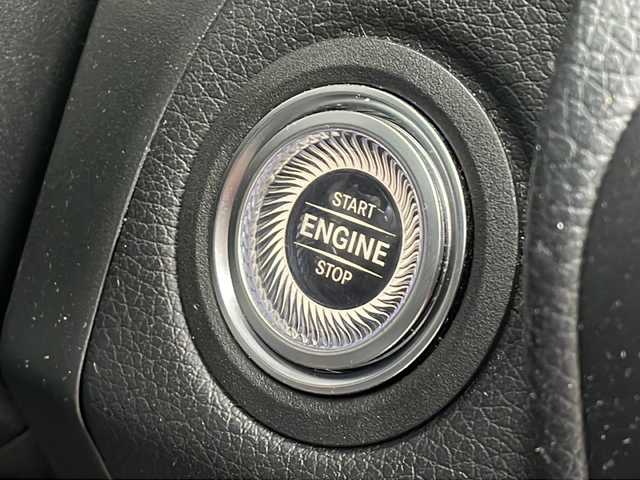 メルセデス・ベンツ ＧＬＣ２２０ d 4マチック AMGライン 長野県 2019(令1)年 3.8万km 青 ４WD/ガラスルーフ/ブラックレザーシート/純正メーカーナビ/バックカメラ/ETC/パワーバックドア/シートヒーター/純正19インチアルミ/冬タイヤ積込/コーナーセンサー/保証書・取説/スペアキー