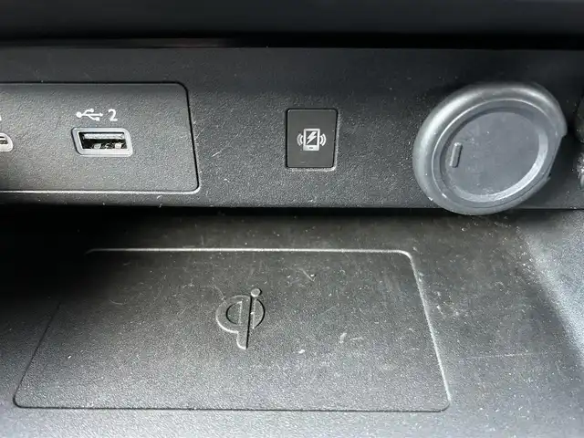 三菱 アウトランダー ＰＨＥＶ G 福島県 2022(令4)年 3.1万km ホワイトダイヤモンド 純正ナビ/【フルセグTV/FM・AM/BT】/アラウンドビューカメラ/レーダークルーズコントロール/前後コーナーセンサー/レーンキープアシスト/衝突軽減/ワンオーナー/D席パワーシート/パワーバックドア/ハーフレザーシート/DN席シートヒーター/ハンドルヒーター/ダウンヒルアシストコントロール/LEDオートライト/ルーフレール/社外18インチアルミホイール/ワイヤレス充電/パドルシフト/革巻きステアリング/ステアリングスイッチ/プッシュスタート/スマートキー