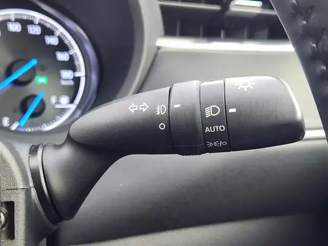 トヨタ ハリアー ハイブリッド Z レザーパッケージ 愛知県 2020(令2)年 1.9万km プレシャスブラックパール JBLプレミアムサウンド/純正ディスプレイオーディオ/・Bluetooth接続/・フルセグTV/・AM/FM/・AUX/ヘッドアップディスプレイ/ブラインドスポットモニター/デジタルインナーミラー/ビルトインETC2.0/トヨタセーフティセンス/・プリクラッシュセーフティ/・レーントレーシングアシスト/・レーダークルーズコントロール/・アダプティブハイビームシステム/・オートマチックハイビーム/パワーバックドア/パワーシート/シートベンチレーション/シートヒーター/ステアリングヒーター/ステリングスイッチ/シートメモリー/純正19インチアルミホイール