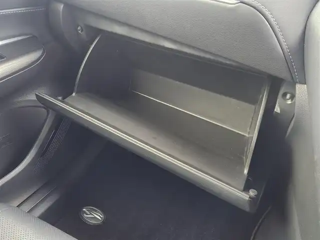 トヨタ ハリアー ハイブリッド Z レザーパッケージ 愛知県 2020(令2)年 1.9万km プレシャスブラックパール JBLプレミアムサウンド/純正ディスプレイオーディオ/・Bluetooth接続/・フルセグTV/・AM/FM/・AUX/ヘッドアップディスプレイ/ブラインドスポットモニター/デジタルインナーミラー/ビルトインETC2.0/トヨタセーフティセンス/・プリクラッシュセーフティ/・レーントレーシングアシスト/・レーダークルーズコントロール/・アダプティブハイビームシステム/・オートマチックハイビーム/パワーバックドア/パワーシート/シートベンチレーション/シートヒーター/ステアリングヒーター/ステリングスイッチ/シートメモリー/純正19インチアルミホイール