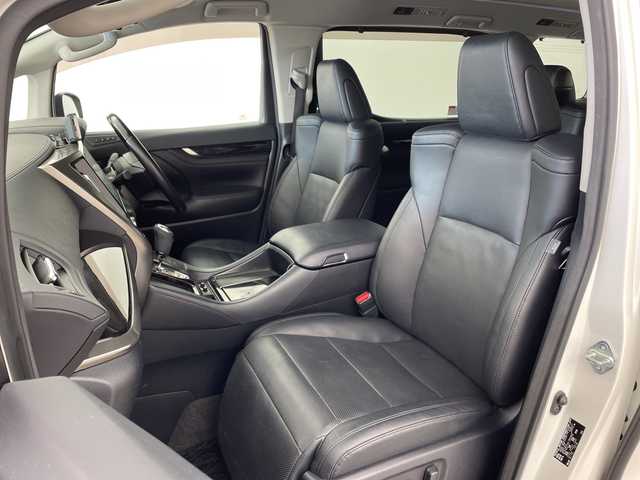 トヨタ アルファード S Cパッケージ 兵庫県 2018(平30)年 6.1万km ホワイトパールクリスタルシャイン ・純正ナビ（NSZN-Z66T）/CD/DVD/SD/TV/Bluetooth/・バックカメラ/・フロントカメラ/・ビルトインETC/・純正ドライブレコーダー/・社外レーダー探知機/・モデリスタエアロ/・モデリスタシグネチャーイルミブレード/・モデリスタマフラー/・Toyota　Safety　Sense/・プリクラッシュセーフティ/・レーントレーシングアシスト/・レーダークルーズコントロール（全車速追従機能付）/・ロードサインアシスト/・アダプティブハイビームシステム/・先行車発進告知/・クリアランスソナー/・革シート/・前席パワーシート/・前席シートヒーター/・前席ベンチレーション/・ステアリングヒーター/・ウッドコンビステアリング/・両側パワースライドドア/・パワーバックドア/・TEIN車高調/・社外21インチアルミホイール