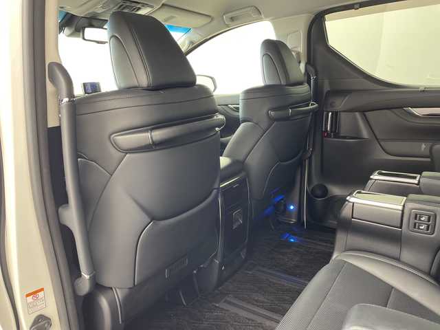 トヨタ アルファード S Cパッケージ 兵庫県 2018(平30)年 6.1万km ホワイトパールクリスタルシャイン ・純正ナビ（NSZN-Z66T）/CD/DVD/SD/TV/Bluetooth/・バックカメラ/・フロントカメラ/・ビルトインETC/・純正ドライブレコーダー/・社外レーダー探知機/・モデリスタエアロ/・モデリスタシグネチャーイルミブレード/・モデリスタマフラー/・Toyota　Safety　Sense/・プリクラッシュセーフティ/・レーントレーシングアシスト/・レーダークルーズコントロール（全車速追従機能付）/・ロードサインアシスト/・アダプティブハイビームシステム/・先行車発進告知/・クリアランスソナー/・革シート/・前席パワーシート/・前席シートヒーター/・前席ベンチレーション/・ステアリングヒーター/・ウッドコンビステアリング/・両側パワースライドドア/・パワーバックドア/・TEIN車高調/・社外21インチアルミホイール