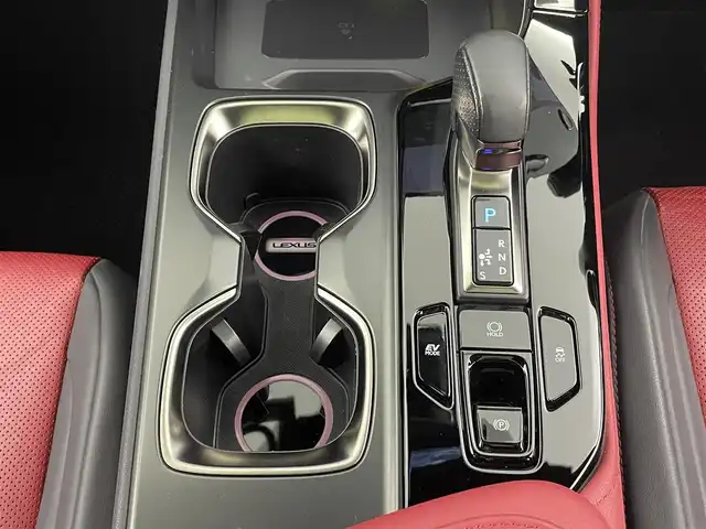 レクサス ＮＸ 350h Fスポーツ 大分県 2022(令4)年 3.7万km グラファイトブラックガラスフレーク 純正ナビ/　（BT/CD/DVD/フルセグ）/マークレビンソンプレミアムサウンドシステム/パノラマルーフ/アドバンスパーク/パノラミックビューモニター/クリアランスソナー/パワーバックドア/3眼LEDヘッドライト/オレンジキャリパー/シートポジションメモリー/ヘッドアップディスプレイ/レーダークルコン/プリクラッシュセーフティー/デジタルインナーミラー/GPSレーダー/置くだけ充電/シートヒーター・クーラー/ベンチレーション/ドライブレコーダー/ビルトインETC2.0