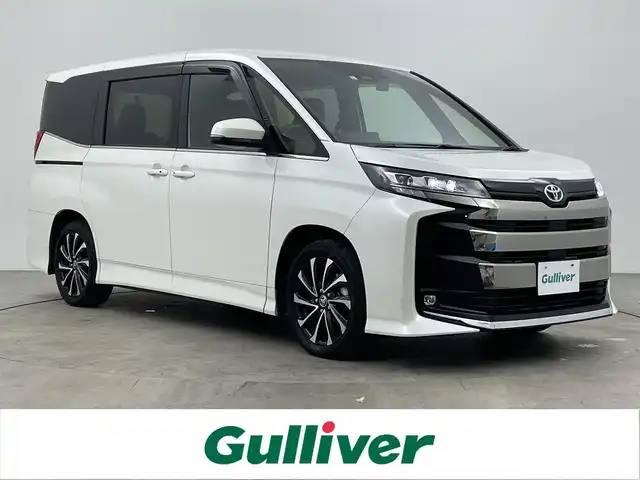 トヨタ ノア ハイブリッド S－G 大分県 2023(令5)年 4万km ホワイトパールクリスタルシャイン 純正ディスプレイオーディオ（ＣＤ／ＤＶＤ／Ｂｌｕｅｔｏｏｔｈ／フルセグＴＶ）　/後席モニター　/トヨタセーフティセンス　/両側パワースライド　/パワーバックドア　/シートヒーター　/ステアリングヒーター　/電子パーキング/オートホールド/デジタルインナーミラー/前後ドラレコ/衝突軽減システム/オートハイビーム/コーナーセンサー/レーダークルーズコントロール/ＥＴＣ2.0