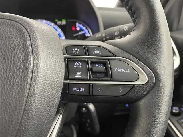 トヨタ ノア ハイブリッド S－G 大分県 2023(令5)年 4万km ホワイトパールクリスタルシャイン 純正ディスプレイオーディオ（ＣＤ／ＤＶＤ／Ｂｌｕｅｔｏｏｔｈ／フルセグＴＶ）　/後席モニター　/トヨタセーフティセンス　/両側パワースライド　/パワーバックドア　/シートヒーター　/ステアリングヒーター　/電子パーキング/オートホールド/デジタルインナーミラー/前後ドラレコ/衝突軽減システム/オートハイビーム/コーナーセンサー/レーダークルーズコントロール/ＥＴＣ2.0