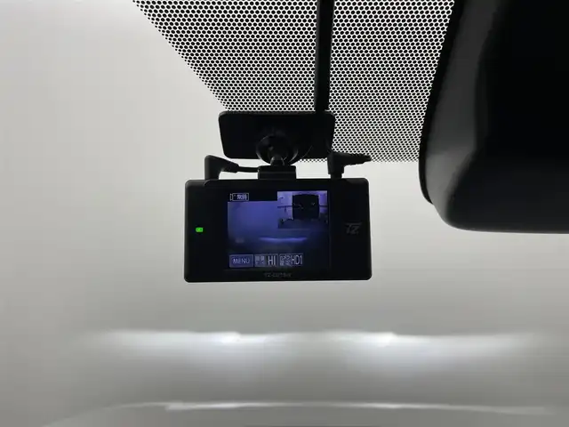 トヨタ ノア ハイブリッド S－G 大分県 2023(令5)年 4万km ホワイトパールクリスタルシャイン 純正ディスプレイオーディオ（ＣＤ／ＤＶＤ／Ｂｌｕｅｔｏｏｔｈ／フルセグＴＶ）　/後席モニター　/トヨタセーフティセンス　/両側パワースライド　/パワーバックドア　/シートヒーター　/ステアリングヒーター　/電子パーキング/オートホールド/デジタルインナーミラー/前後ドラレコ/衝突軽減システム/オートハイビーム/コーナーセンサー/レーダークルーズコントロール/ＥＴＣ2.0