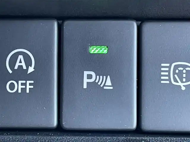 スズキ ジムニー ノマド FC 東京都 2025(令7)年 0.1千km 緑 登録済未使用車　/セーフティサポート　/ＬＥＤヘッドライト　/アイドリングストップ　/クルーズコントロール　/車線逸脱警報機能　/後退時ブレーキサポート　/ハイビームアシスト　/標識認識機能　/デュアルカメラブレーキ/プッシュエンジンスタート/ダウンヒルアシスト/プッシュエンジンスタ-ト/クリアランスソナー