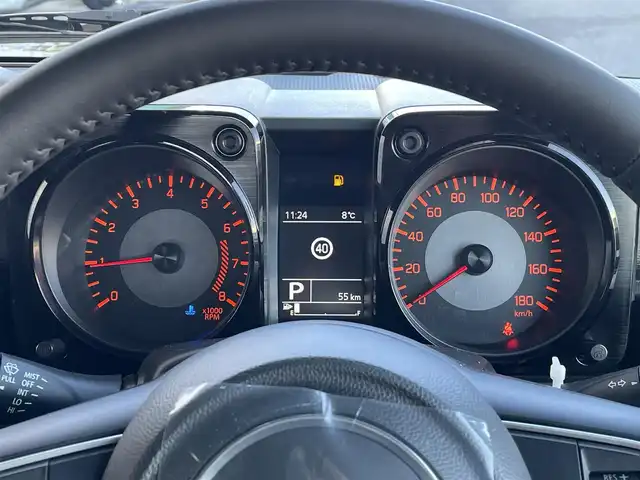 スズキ ジムニー ノマド FC 東京都 2025(令7)年 0.1千km 緑 登録済未使用車　/セーフティサポート　/ＬＥＤヘッドライト　/アイドリングストップ　/クルーズコントロール　/車線逸脱警報機能　/後退時ブレーキサポート　/ハイビームアシスト　/標識認識機能　/デュアルカメラブレーキ/プッシュエンジンスタート/ダウンヒルアシスト/プッシュエンジンスタ-ト/クリアランスソナー