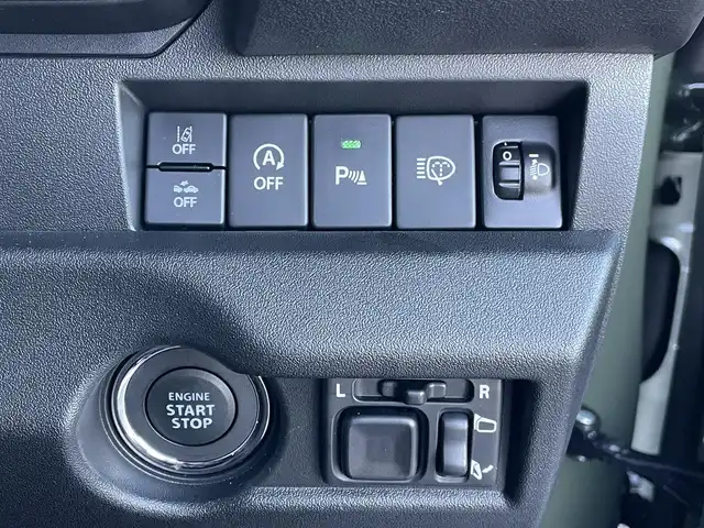 スズキ ジムニー ノマド FC 東京都 2025(令7)年 0.1千km 緑 登録済未使用車　/セーフティサポート　/ＬＥＤヘッドライト　/アイドリングストップ　/クルーズコントロール　/車線逸脱警報機能　/後退時ブレーキサポート　/ハイビームアシスト　/標識認識機能　/デュアルカメラブレーキ/プッシュエンジンスタート/ダウンヒルアシスト/プッシュエンジンスタ-ト/クリアランスソナー