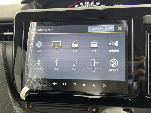 スズキ ソリオ バンディット HV MV 道央・札幌 2024(令6)年 0.5万km スーパーブラックパール ・4WD/・寒冷地仕様/・純正8インチナビ/　CD/DVD/BT/USB/フルセグ/・全方位カメラ/・デュアルカメラサポートブレーキ/・レーダークルーズコントロール/・レーンキープアシスト/・コーナーセンサー/・ヘッドアップディスプレイ/・アイドリングストップ/・横滑り防止装置/・両側パワースライドドア/・サンシェード/・サーキュレーター/・背面テーブル/・プッシュスタート/・スマートキー/・LEDヘッドライト/・フォグライト/・純正フロアマット