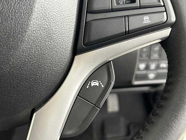 スズキ ソリオ バンディット HV MV 道央・札幌 2024(令6)年 0.5万km スーパーブラックパール ・4WD/・寒冷地仕様/・純正8インチナビ/　CD/DVD/BT/USB/フルセグ/・全方位カメラ/・デュアルカメラサポートブレーキ/・レーダークルーズコントロール/・レーンキープアシスト/・コーナーセンサー/・ヘッドアップディスプレイ/・アイドリングストップ/・横滑り防止装置/・両側パワースライドドア/・サンシェード/・サーキュレーター/・背面テーブル/・プッシュスタート/・スマートキー/・LEDヘッドライト/・フォグライト/・純正フロアマット
