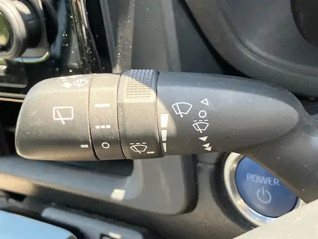 トヨタ シエンタ ハイブリッド Z 静岡県 2022(令4)年 2.7万km グレイッシュブルー エンジンスタートボタン/スマートキー/スペアキー2本/パワーステアリング/パワーウィンドウ/保証書/取扱説明書/記録簿/100V充電/アイドリングストップ/オートエアコン/クルーズコントロール/ETC/USB入力端子/全方位カメラ/純正10.5インチナビ（CD.BT.フルセグ）/ドライブレコーダー前後/ウォークスルー/純正アルミホイール/純正フロアマット/D席N席シートヒーター/両側パワースライドドア/ABS/横滑り防止装置/コーナーセンサー前後/レーンキープアシスト/オートライト/オートマチックハイビーム/LEDライト/W+サイドエアバック/衝突軽減システム/ステアリングヒーター/純正シートカバー/純正リモートスタート/社外アルミホイール車内有（スタッドレスタイヤ）