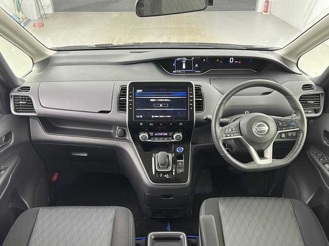 日産 セレナ e－パワー ハイウェイスター V 愛知県 2020(令2)年 5.1万km ダイヤモンドブラック プロパイロット/・セーフティパックB/・パーキングアシスト/・エマージェンシーブレーキ/・レーダークルーズコントロール/純正10インチナビ/・フルセグTV/・Bluetooth/・アラウンドビューモニター/フリップダウンモニター/ETC/純正ドライブレコーダー/LEDヘッドライト/両側パワースライドドア/スマートキー/プッシュスタート