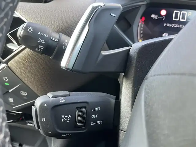 ＤＳオートモビル ＤＳ３ クロスバック ソーシック レザーエディション 静岡県 2021(令3)年 3万km ノアールオブシディアン 特別仕様車（レザーエディション）/ACC/DSドライブアシスト/衝突被害軽減ブレーキ/DSマトリクスLEDビジョン/ブラインドスポット/社外HDDナビ/フルセグTV/ドライブレコーダー付デジタルインナーミラー/7インチタッチスクリーン/・Bluetooth/AppleCarPlay/androidauto