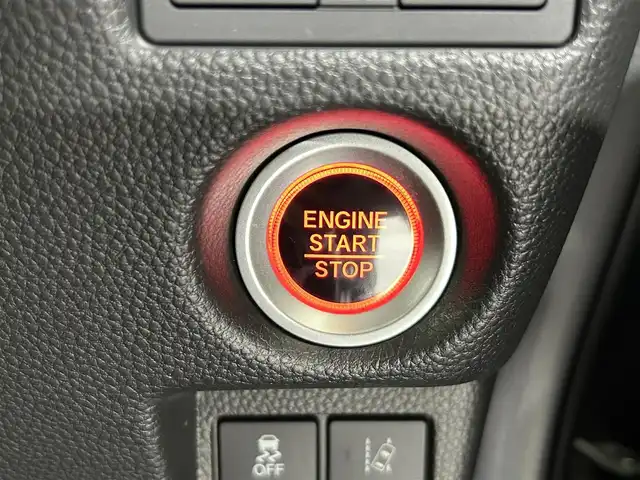 ホンダ Ｎ ＢＯＸ カスタム G L ターボ ホンダセンシング 佐賀県 2017(平29)年 0.8万km シャイニンググレーM ホンダセンシング /純正7インチナビ/CD/DVD/フルセグTV/Bluetooth/バックカメラ /ETC/両側パワースライドドア/レーダークルーズコントロール/純正15インチアルミホイール/社外フロアマット/ハーフレザーシート /LEDライト/フォグライト /オートライト/オートマチックハイビーム/スマートキー/スペアキー/電動格納ミラー/アイドリングストップ/保証書/取扱説明書