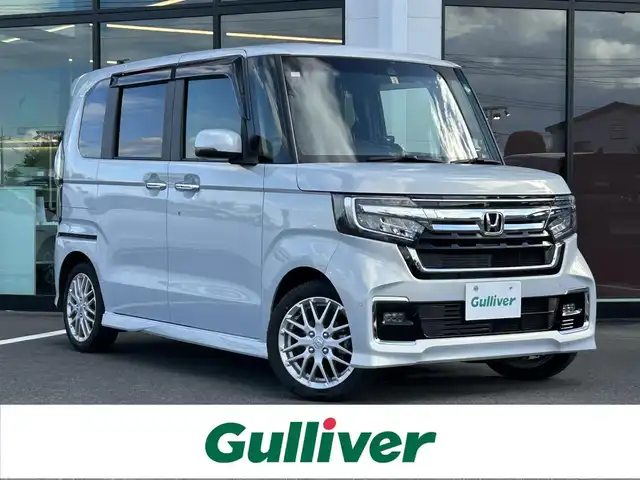 ホンダ Ｎ ＢＯＸ カスタム L ターボ 栃木県 2023(令5)年 2.9万km プレミアムサンライトホワイトパール ホンダセンシング/社外9インチフローティングナビ/フルセグTV/DVD/Bluetooth/USB/バックカメラ/ETC/前後ドライブレコーダー/前席シートヒーター/両側パワースライドドア/アダプティブクルーズコントロール/スマートキー×3/プッシュスタート/ステアリングリモコン/LEDオートライト/LEDフォグランプ/純正15インチAW/アイドリングストップ/横滑り防止装置/保証書/取説/ドアバイザー/電動格納ミラー