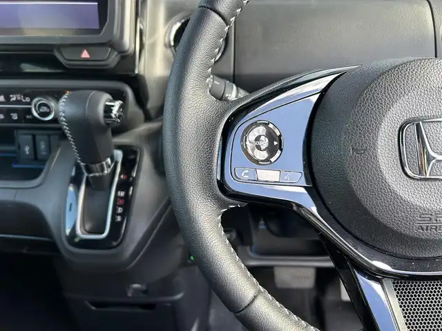 ホンダ Ｎ ＢＯＸ カスタム L ターボ 栃木県 2023(令5)年 2.9万km プレミアムサンライトホワイトパール ホンダセンシング/社外9インチフローティングナビ/フルセグTV/DVD/Bluetooth/USB/バックカメラ/ETC/前後ドライブレコーダー/前席シートヒーター/両側パワースライドドア/アダプティブクルーズコントロール/スマートキー×3/プッシュスタート/ステアリングリモコン/LEDオートライト/LEDフォグランプ/純正15インチAW/アイドリングストップ/横滑り防止装置/保証書/取説/ドアバイザー/電動格納ミラー