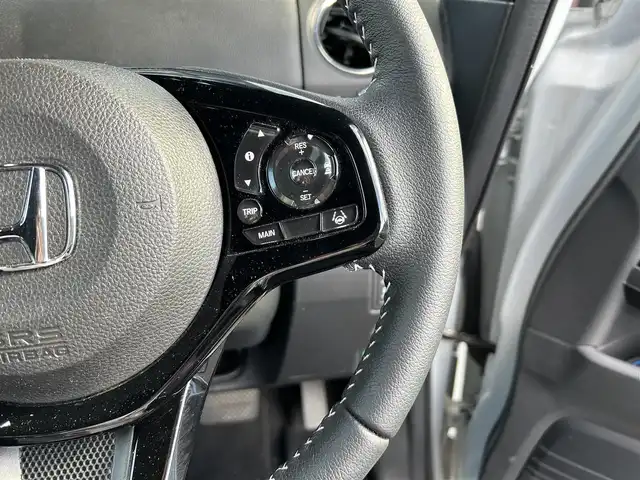 ホンダ Ｎ ＢＯＸ カスタム L ターボ 栃木県 2023(令5)年 2.9万km プレミアムサンライトホワイトパール ホンダセンシング/社外9インチフローティングナビ/フルセグTV/DVD/Bluetooth/USB/バックカメラ/ETC/前後ドライブレコーダー/前席シートヒーター/両側パワースライドドア/アダプティブクルーズコントロール/スマートキー×3/プッシュスタート/ステアリングリモコン/LEDオートライト/LEDフォグランプ/純正15インチAW/アイドリングストップ/横滑り防止装置/保証書/取説/ドアバイザー/電動格納ミラー