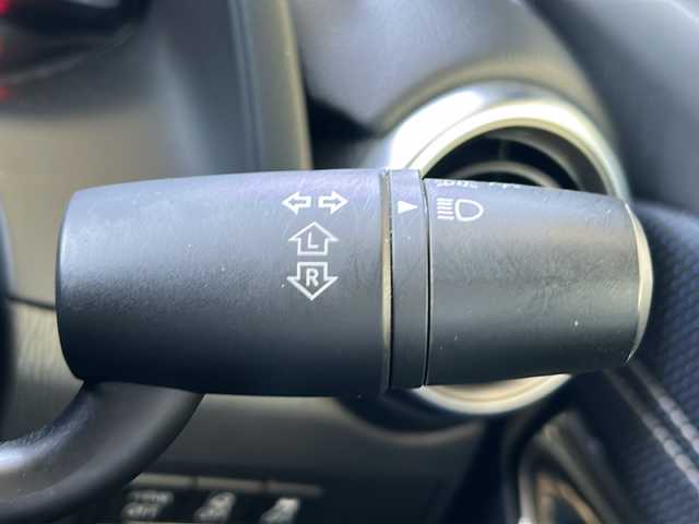 マツダ マツダ２ 15S プロアクティブ Sパッケージ 福島県 2019(令1)年 5.5万km ソウルレッドクリスタルM 登録時走行距離：54864km/純正ナビ（ナビSD欠）/（AM/FM/USB/BT/フルセグTV）/ビルトインETC/ヘッドアップディスプレイ/パワーシート（シートメモリー付）/（D/P)/シートヒーター/（D/P)/社外前後ドラレコ/ステアリングヒーター/追従クルコン/パドルシフト/全周囲モニター/クリアランスソナー/ステアリングスイッチ/パワーアウトレット/アイドリングストップ/横滑り防止装置/レーンキーピング/アイドリングストップ/バニティミラー