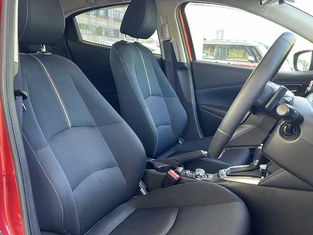 マツダ マツダ２ 15S プロアクティブ Sパッケージ 福島県 2019(令1)年 5.5万km ソウルレッドクリスタルM 登録時走行距離：54864km/純正ナビ（ナビSD欠）/（AM/FM/USB/BT/フルセグTV）/ビルトインETC/ヘッドアップディスプレイ/パワーシート（シートメモリー付）/（D/P)/シートヒーター/（D/P)/社外前後ドラレコ/ステアリングヒーター/追従クルコン/パドルシフト/全周囲モニター/クリアランスソナー/ステアリングスイッチ/パワーアウトレット/アイドリングストップ/横滑り防止装置/レーンキーピング/アイドリングストップ/バニティミラー