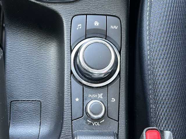 マツダ マツダ２ 15S プロアクティブ Sパッケージ 福島県 2019(令1)年 5.5万km ソウルレッドクリスタルM 登録時走行距離：54864km/純正ナビ（ナビSD欠）/（AM/FM/USB/BT/フルセグTV）/ビルトインETC/ヘッドアップディスプレイ/パワーシート（シートメモリー付）/（D/P)/シートヒーター/（D/P)/社外前後ドラレコ/ステアリングヒーター/追従クルコン/パドルシフト/全周囲モニター/クリアランスソナー/ステアリングスイッチ/パワーアウトレット/アイドリングストップ/横滑り防止装置/レーンキーピング/アイドリングストップ/バニティミラー