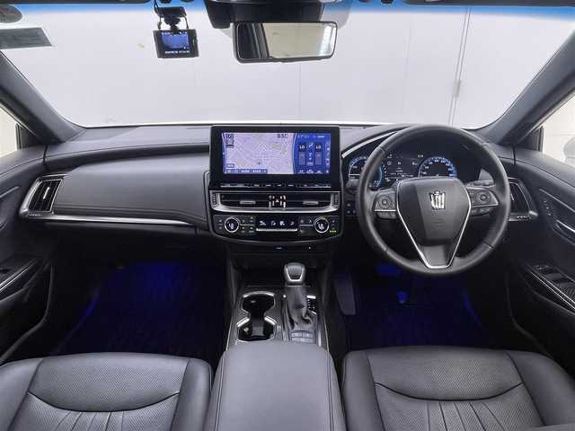 トヨタ クラウン ハイブリッド RS アドバンス 茨城県 2021(令3)年 2.6万km プレシャスホワイトパール 純正12.3型ナビ/全周囲カメラ/フルセグ/サンルーフ/デジタルインナーミラー/衝突被害軽減ブレーキ/車線逸脱抑制装置/レーダークルーズコントロール/オートマチックハイビーム/クリアランスソナー/BSM/ETC2.0/ドラレコ/本革シート/シートヒーター/ベンチレーション/純正18インチAW/LEDヘッドライト/スマートキー