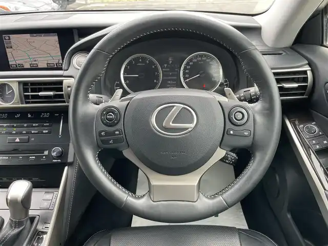 レクサス ＩＳ 250 バージョンL 青森県 2013(平25)年 6.9万km スターライトブラックガラスフレーク 4WD/寒冷地仕様/ワンオーナー/純正SDナビ・フルセグTV/CD・DVD・Bluetooth・SD/プレミアムサウンド/バックカメラ/セミアニリン黒革シート/前席エアシート・シートヒーター/前席パワーシート/クルーズコントロール/リア電動サンシェード/前後ドライブレコーダー/ワイパーデアイサー/HIDライト/フォグランプ/リアフォグランプ/社外17インチアルミ/スペアキー/保証書・取説書