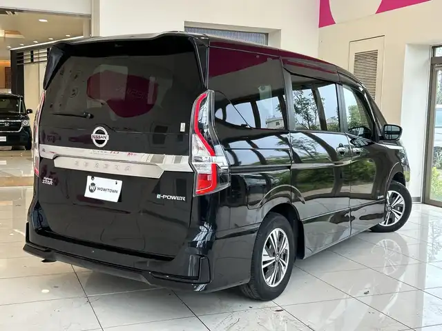 日産 セレナ e－パワー ハイウェイスター V 埼玉県 2022(令4)年 4.8万km ダイヤモンドブラック エマージェンシーブレーキ /プロパイロット /純正10インチメモリナビ/　　CD/DVD/BT/フルセグ /アラウンドビューモニター /両側パワースライドドア  /LEDオートライト /純正15インチアルホイール /ブラインドスポットモニター/インテリジェントミラー/ステアリングスイッチ/純正ETC